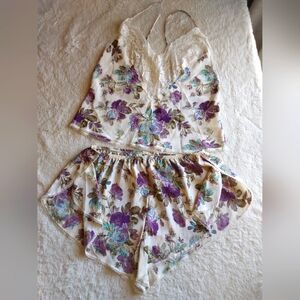 🌺 Like New Val Mode Floral Lace Trimmed Shortie Sleepwear Set